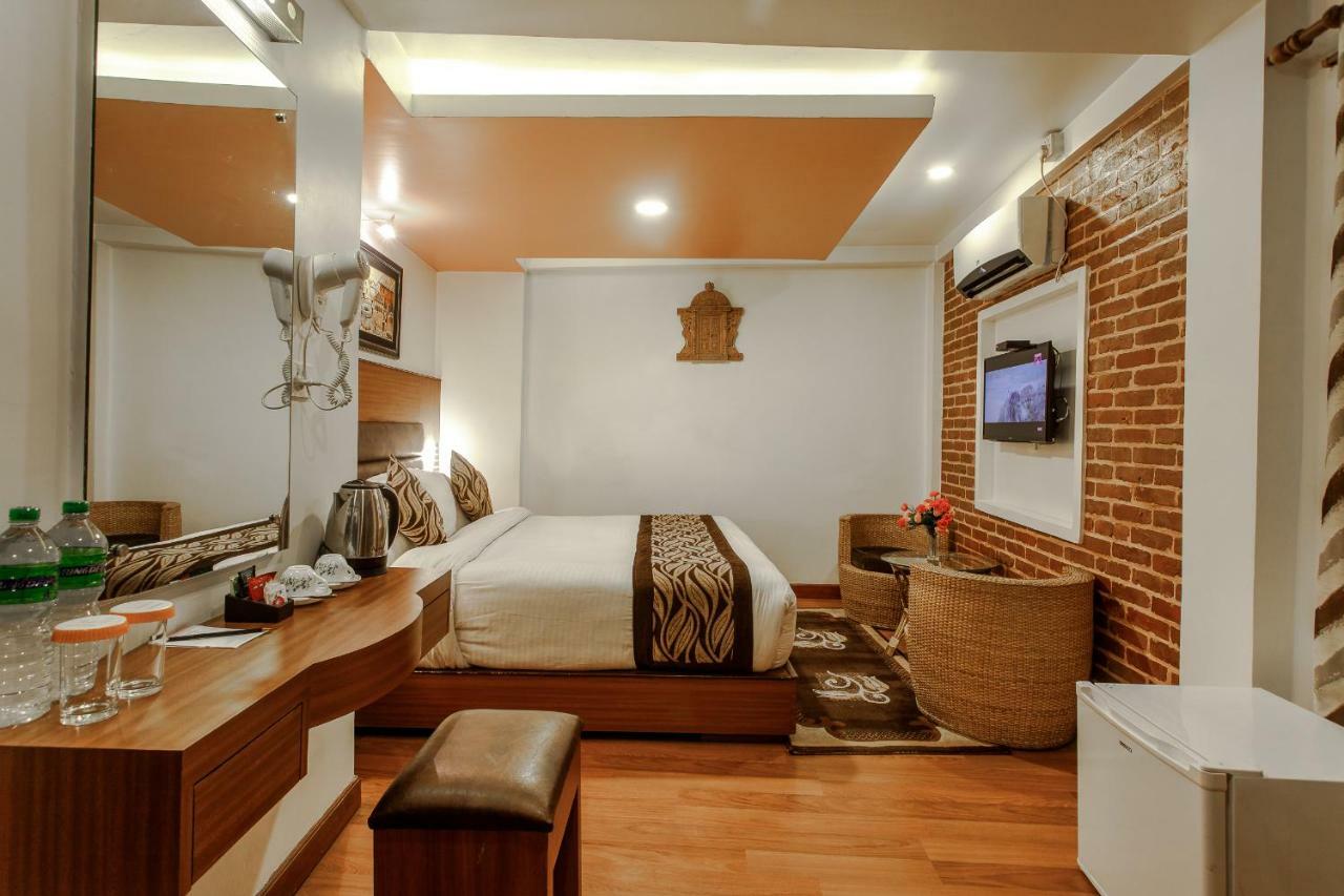 Hotel Shreesu Катманду Экстерьер фото