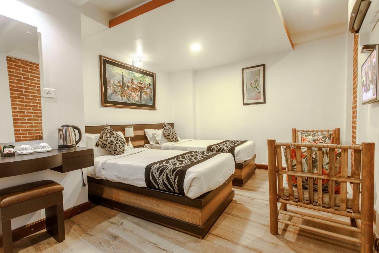Hotel Shreesu Катманду Экстерьер фото