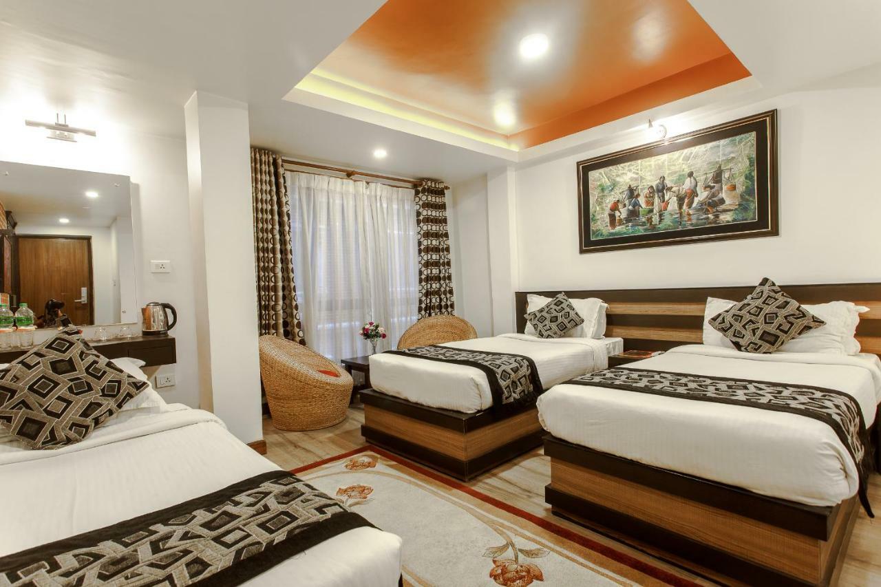 Hotel Shreesu Катманду Экстерьер фото